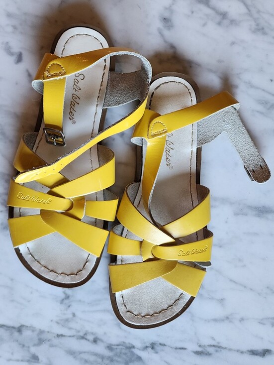 Saltwater sandals by Hoy Shoes - Saltwater Sandals By Hoy Original Patent Yellow Leather Size 8wms